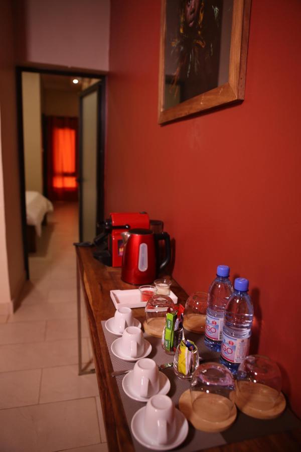 Hotel Au bord de l'eau à Bamako Extérieur photo