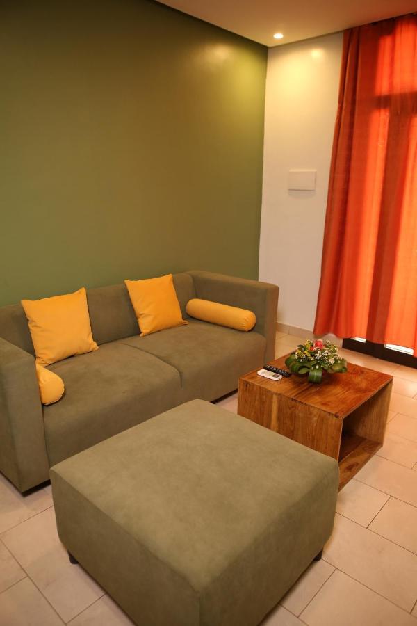 Hotel Au bord de l'eau à Bamako Extérieur photo