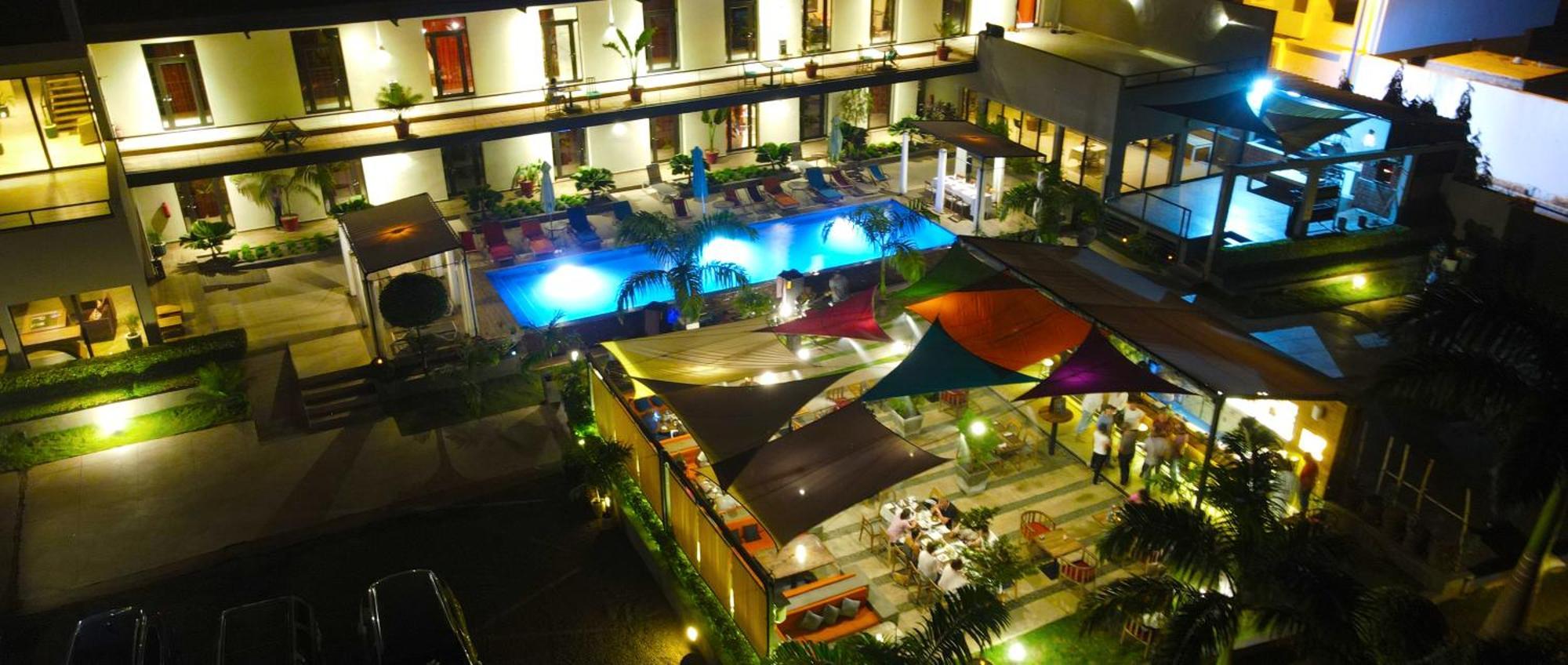 Hotel Au bord de l'eau à Bamako Extérieur photo